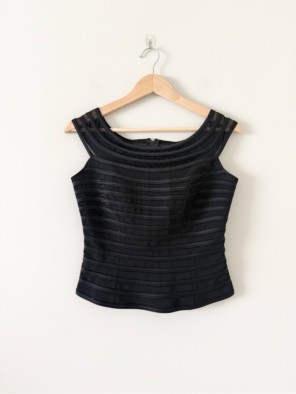 Cache Black Vintage Sleeveless Boatneck Blouse w. Satin and Bead Stripes Size 4